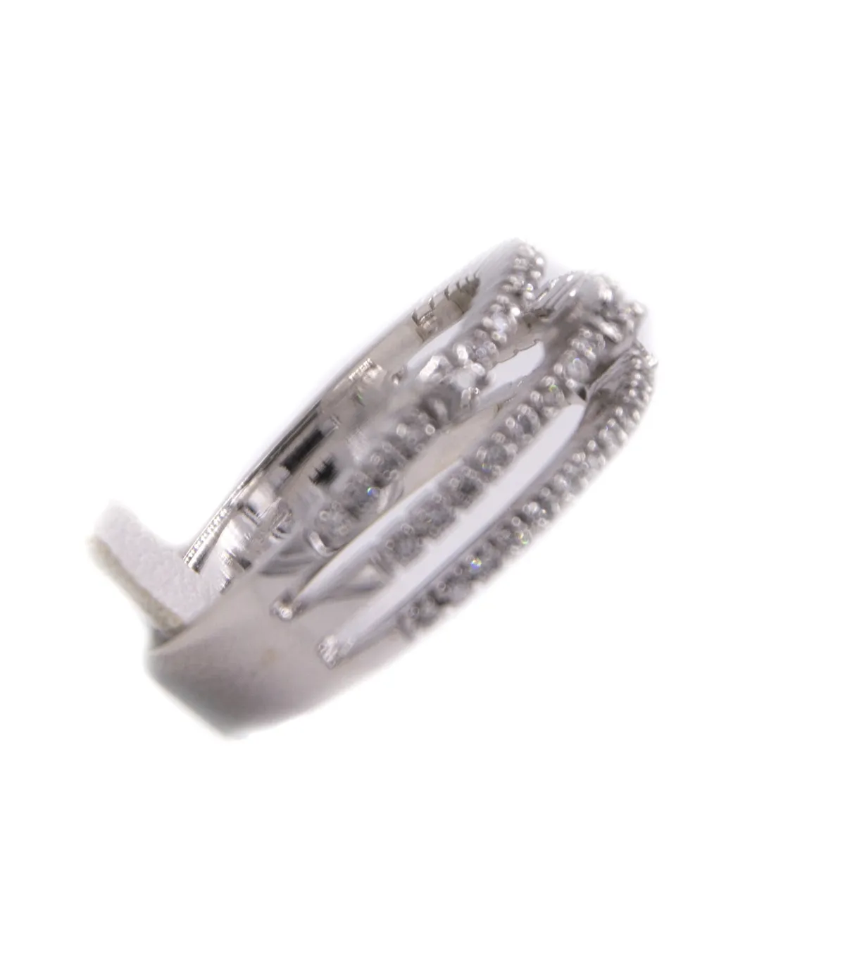 Anello in oro bianco con brillanti carati totali 0,65