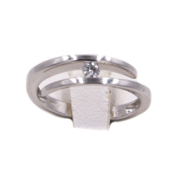 Solitario in oro bianco con brillante da 0,10 carati