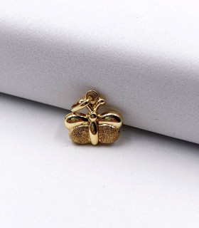 Ciondolo farfalla in oro giallo liscio e satinato