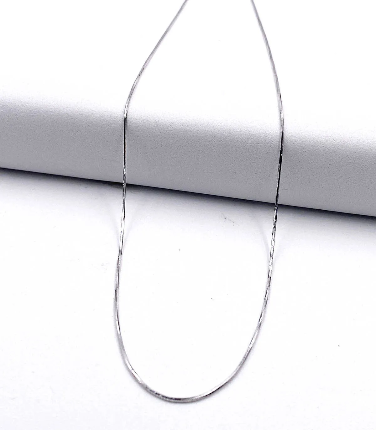 Collana a coda di topo in oro bianco