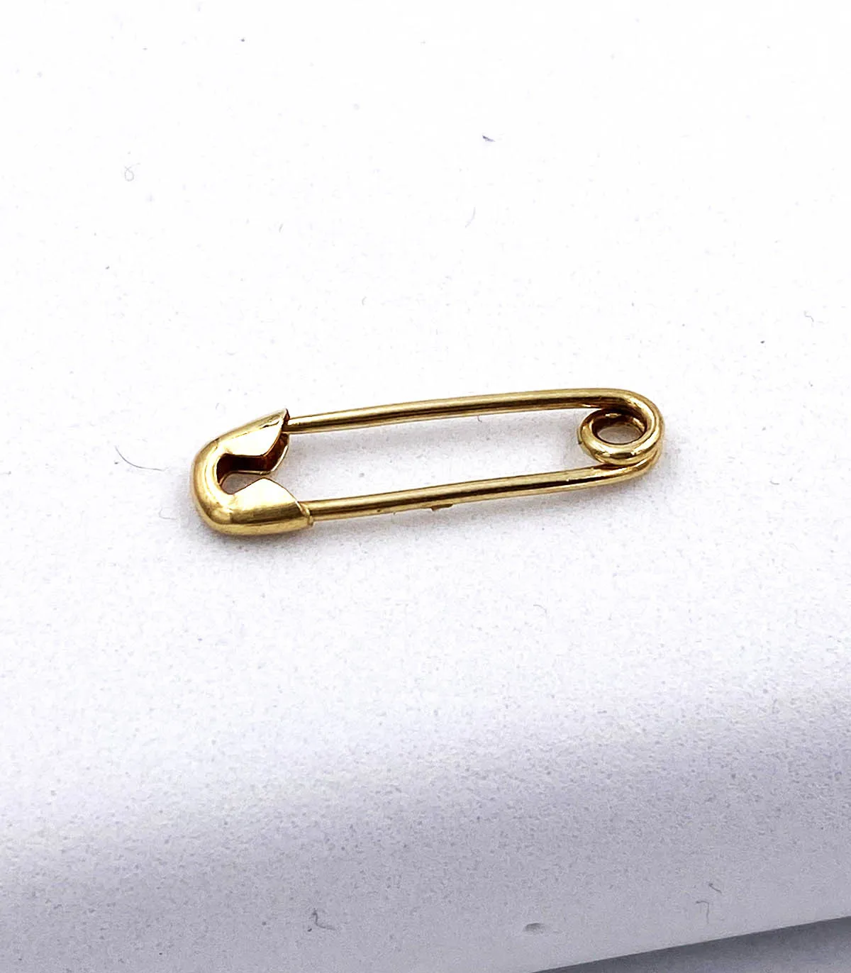 Spilla in oro giallo