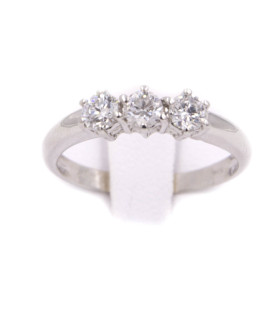Anello trilogy in oro bianco con brillanti cartai totali 0,66