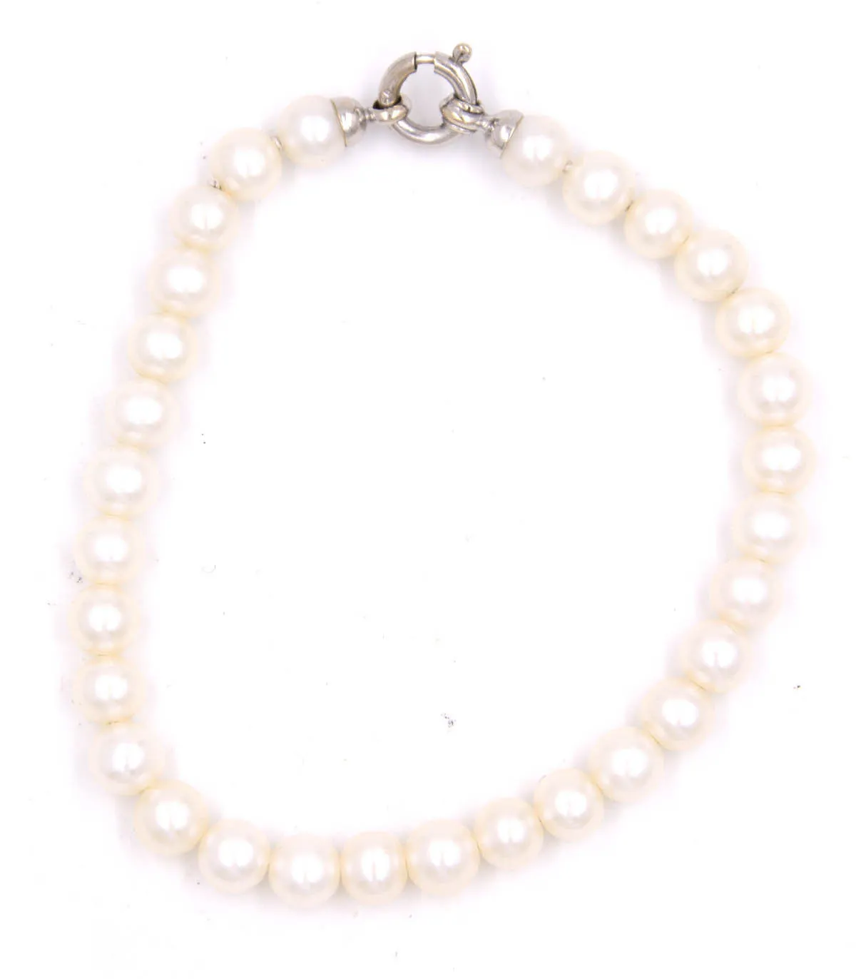 Bracciale di perle con chiusura in oro bianco