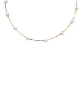 Collana in oro giallo con perle