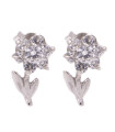 Orecchini in oro bianco a fiore con zirconi