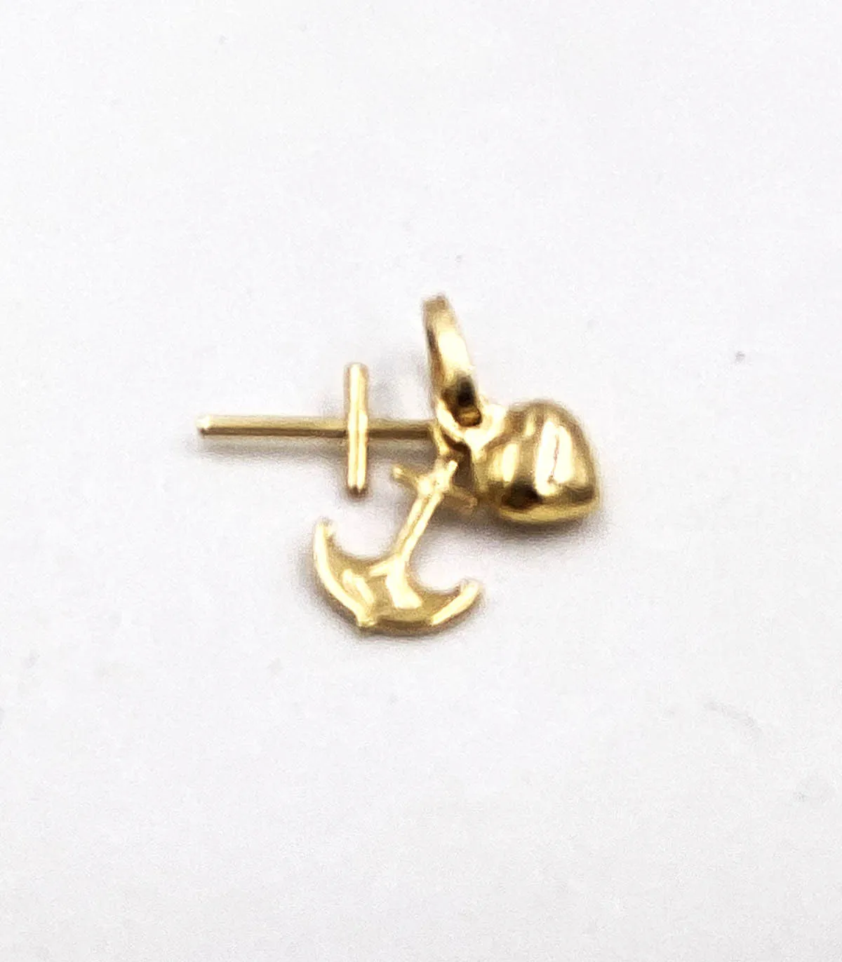 Ciondolo fede, speranza e carità in oro giallo