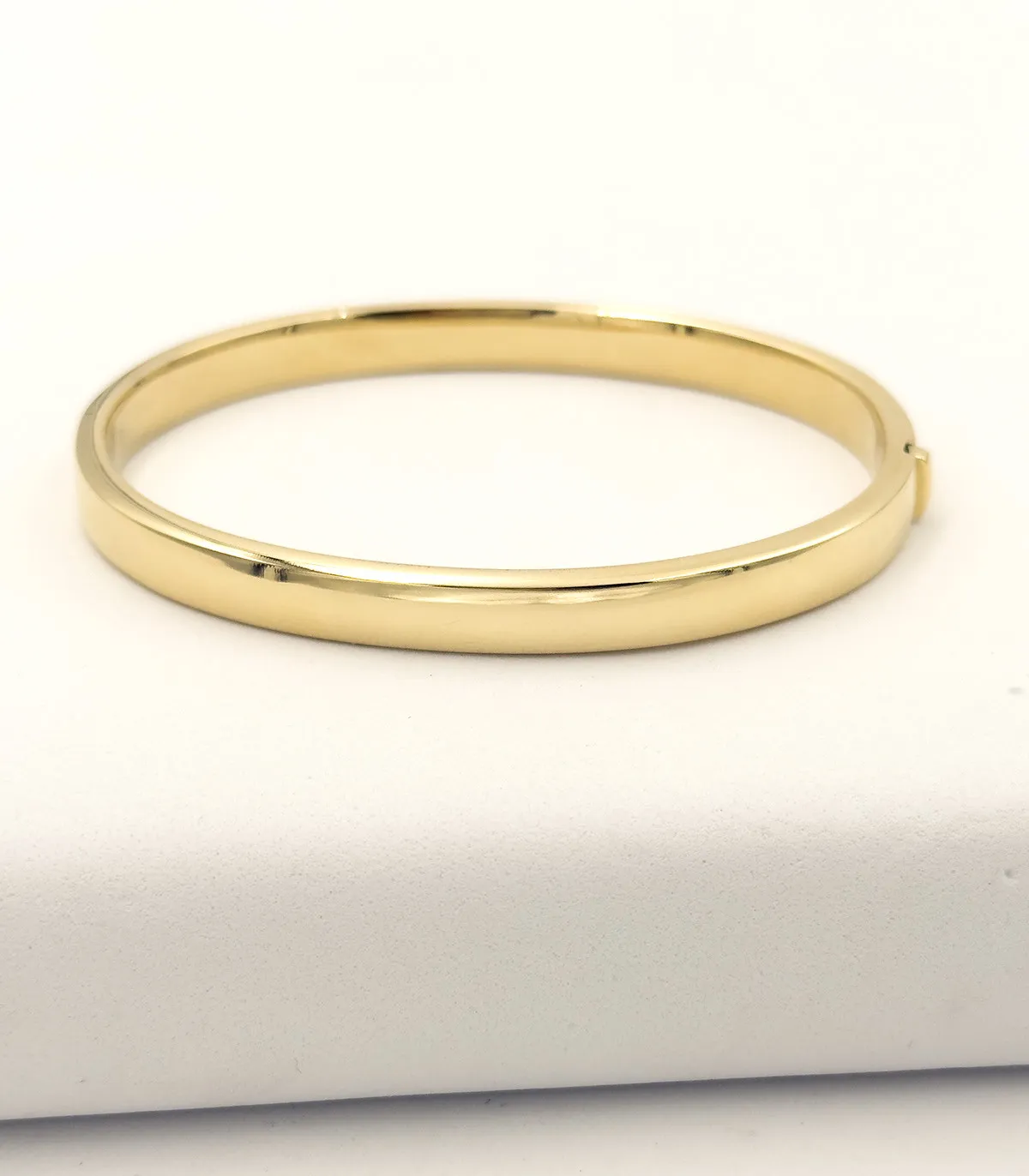 Bracciale rigido in oro giallo