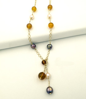 Collana in oro giallo con ambra e perle e con pendente