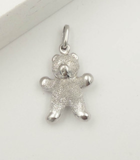 Ciondolo orso in oro bianco satinato