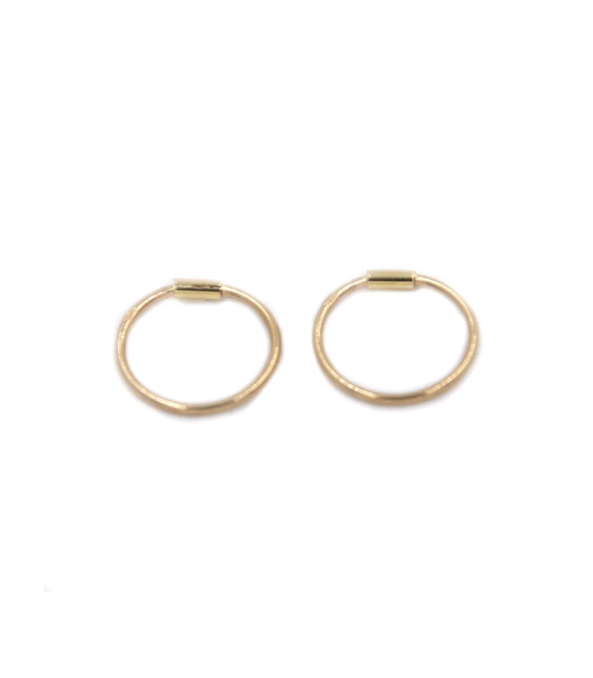 Orecchini a cerchio in oro giallo