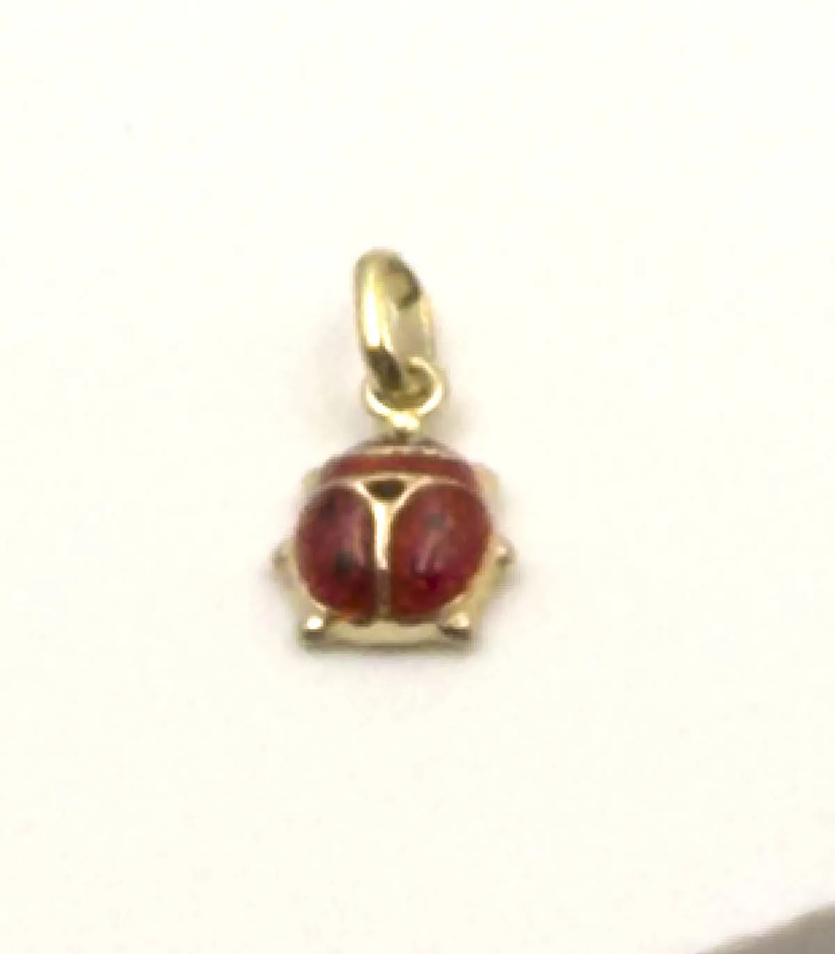 Ciondolo coccinella in oro giallo