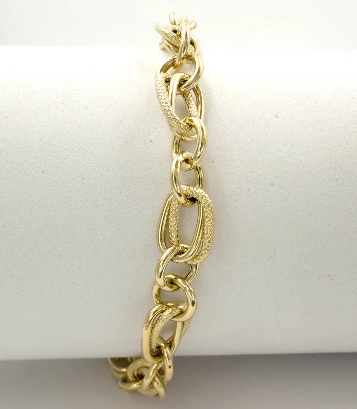 Bracciale in oro giallo ad anelli