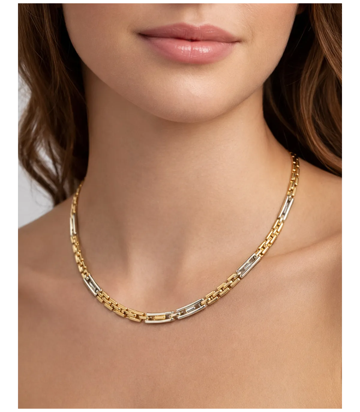 Collana in oro giallo con segmenti in oro bianco