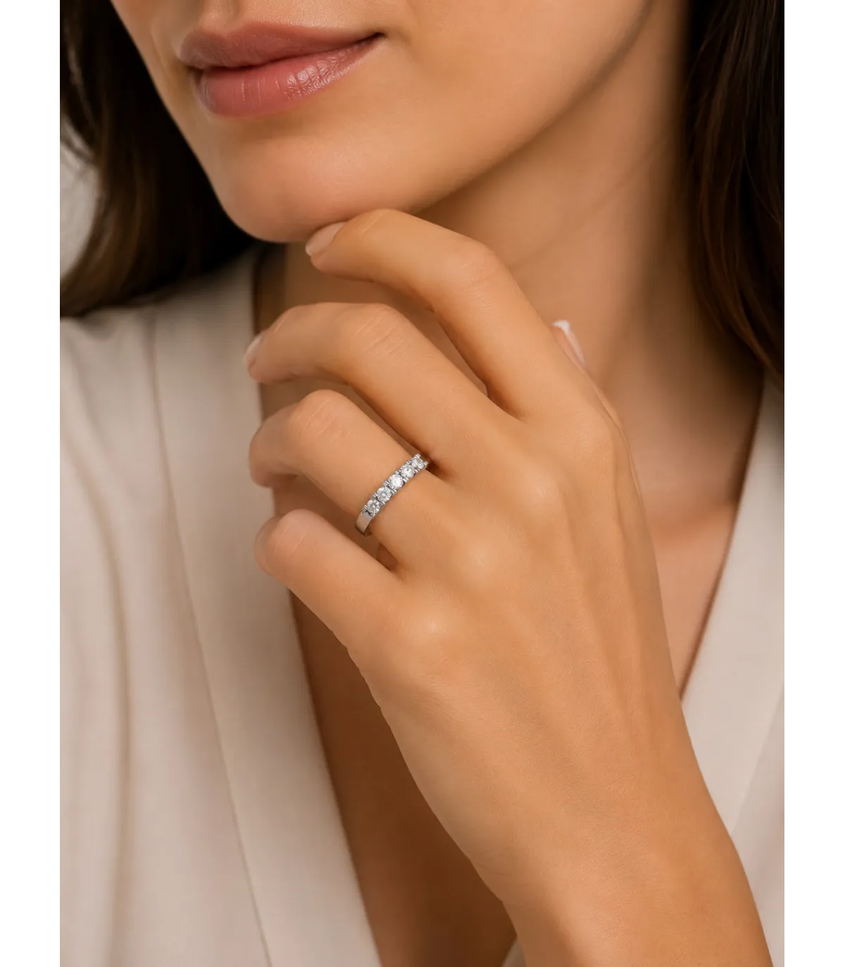 Anello veretta in oro bianco con brillanti carati totali 0,50