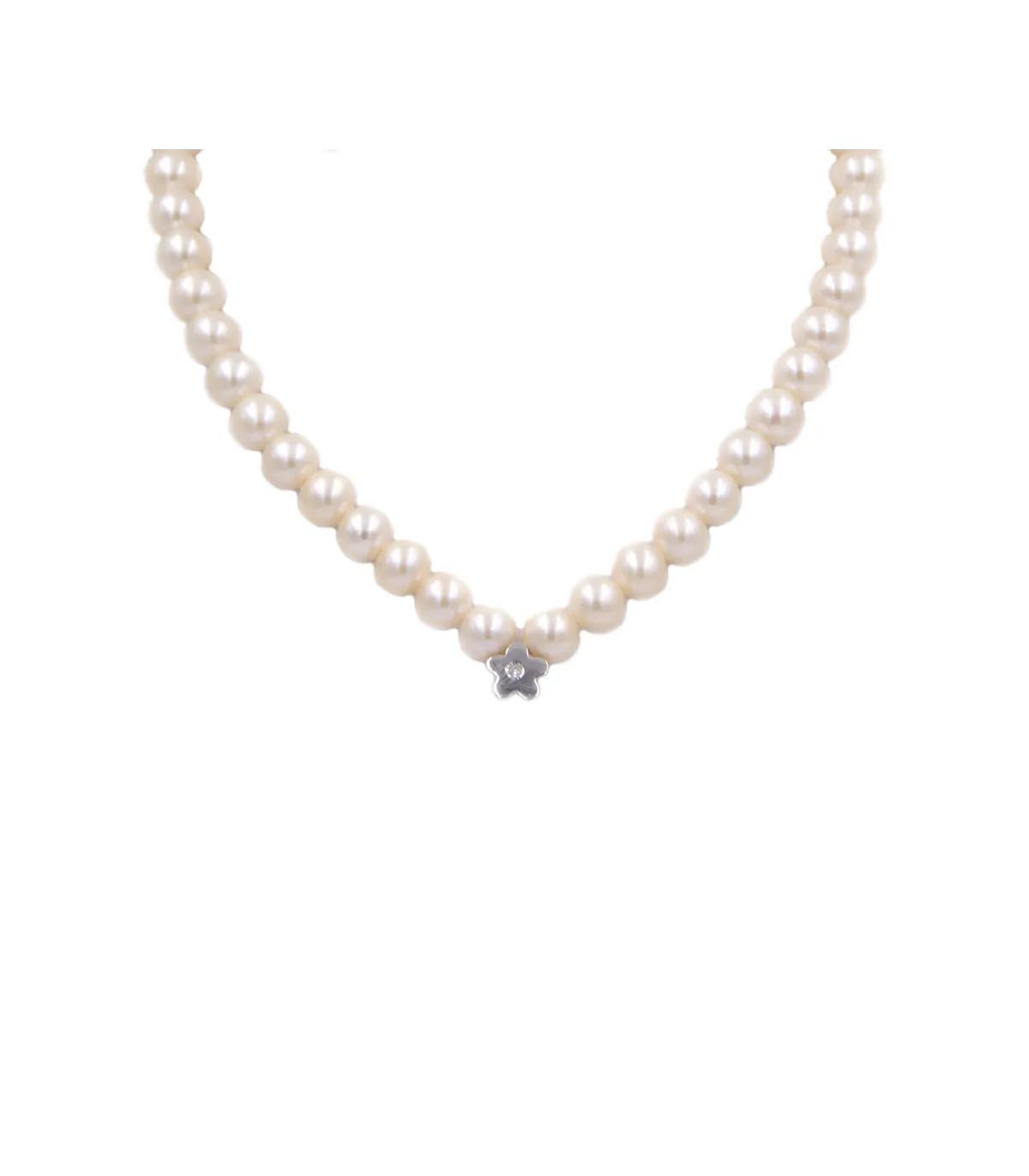 Collana di perle con fiore in oro bianco con brillante da 0,02 carati