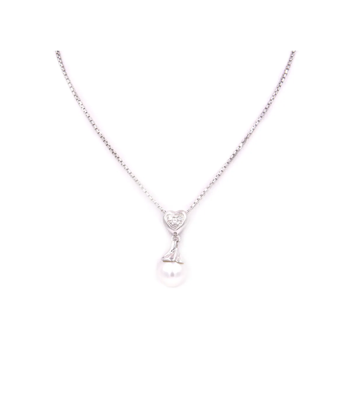 Collana in oro bianco con perla e brillanti nel cuore