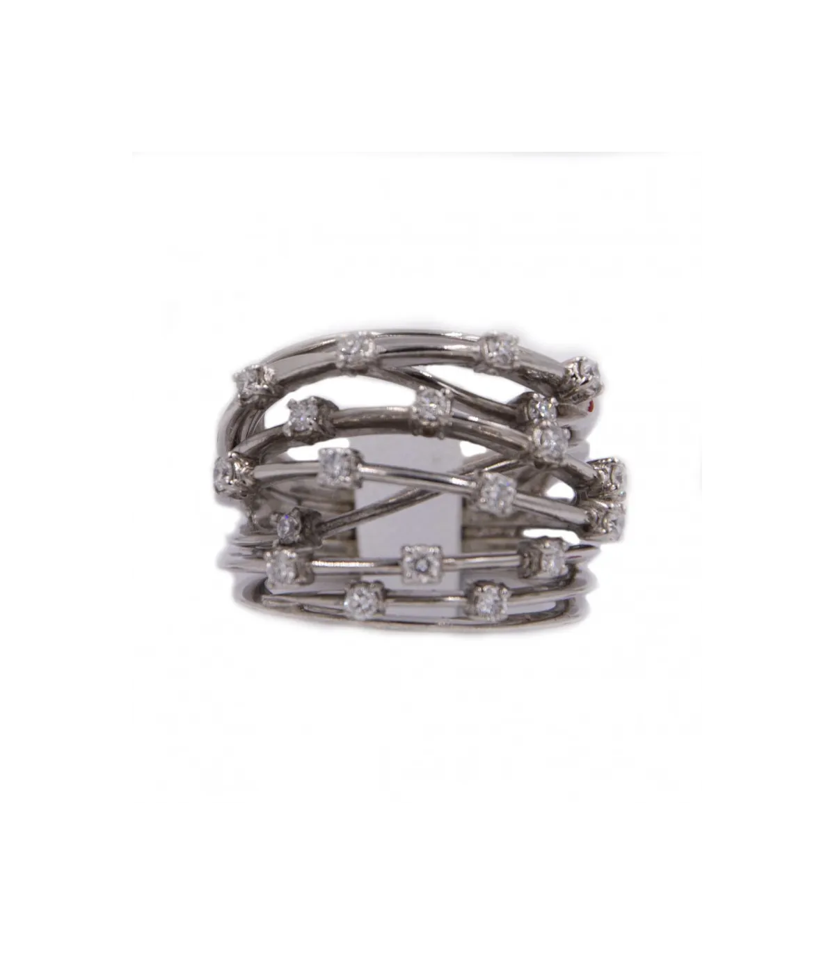 Anello fascia in oro bianco con diamanti