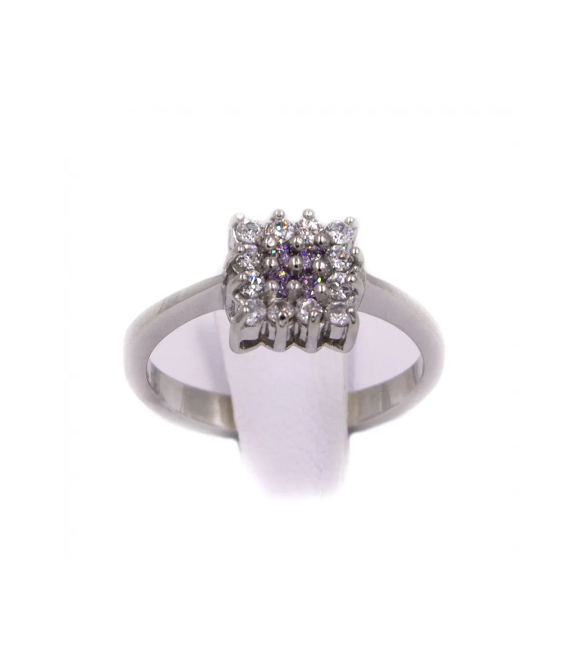 Anello in oro bianco con zirconi