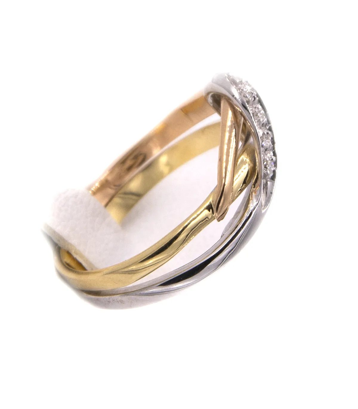 Anello in oro giallo e oro bianco con brillanti carati totali 0,08