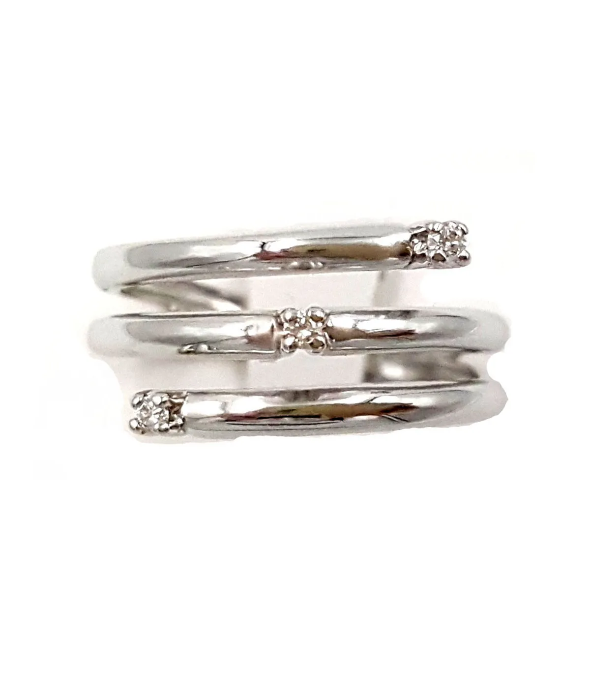 Anello in oro bianco con brillanti