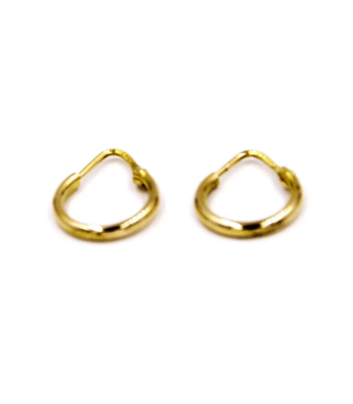 Orecchini a cerchio in oro giallo